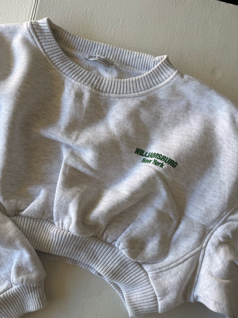 Williamsburg New York Light Gray Crewneck Sweatshirt
